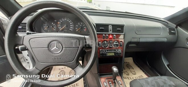 Mercedes C 200 2000, 181,000 km - 2.0 l - Gəncə
