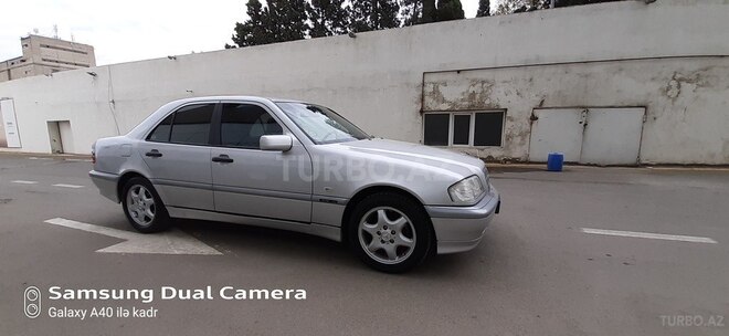 Mercedes C 200 2000, 181,000 km - 2.0 l - Gəncə