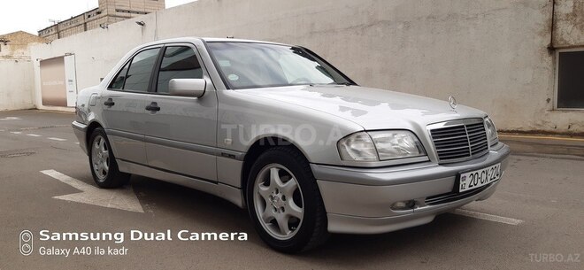 Mercedes C 200 2000, 181,000 km - 2.0 l - Gəncə