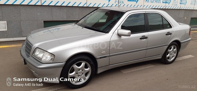 Mercedes C 200 2000, 181,000 km - 2.0 l - Gəncə