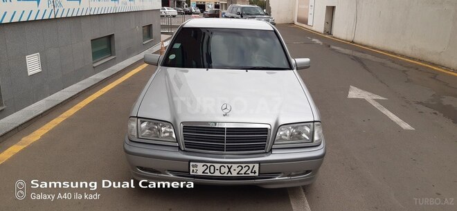 Mercedes C 200 2000, 181,000 km - 2.0 l - Gəncə