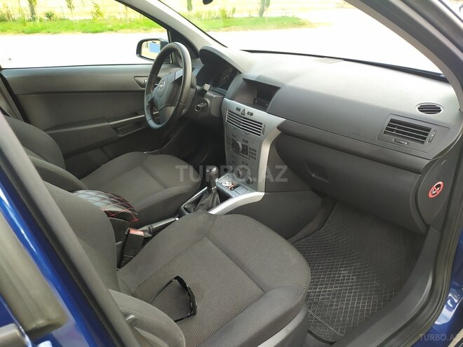 Opel Astra 2009, 187,500 km - 1.4 l - Bakı