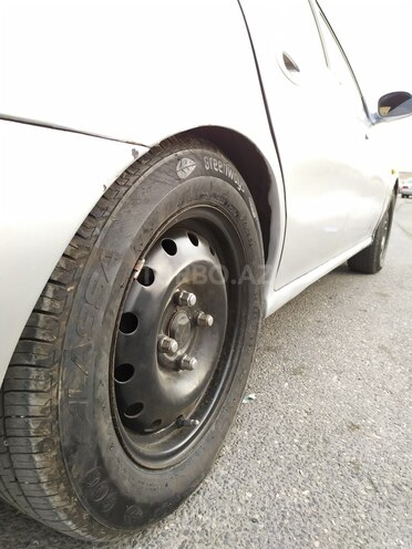 Hyundai Elantra 1995, 390,000 km - 2.0 l - Bakı