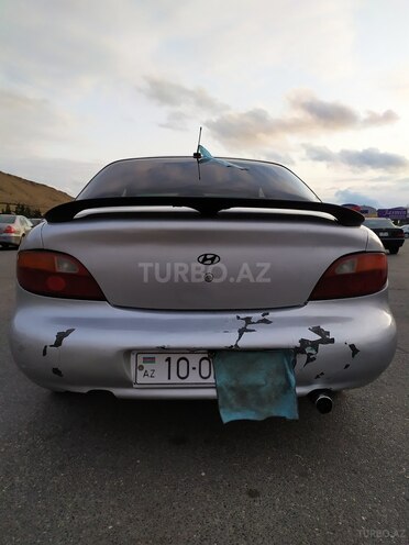 Hyundai Elantra 1995, 390,000 km - 2.0 l - Bakı