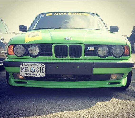 BMW 525 1994, 300,000 km - 2.5 l - Bakı