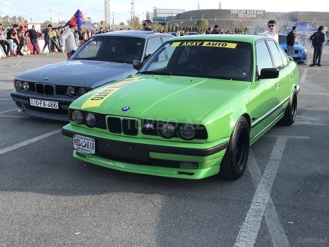 BMW 525 1994, 300,000 km - 2.5 l - Bakı