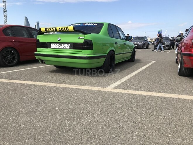 BMW 525 1994, 300,000 km - 2.5 l - Bakı