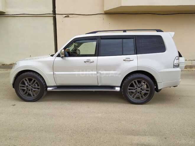 Mitsubishi Pajero 2013, 125,000 km - 3.5 l - Bakı