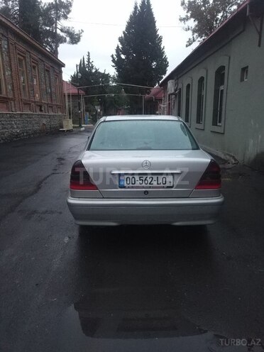 Mercedes C 220 1998, 290,000 km - 2.2 л - Zaqatala