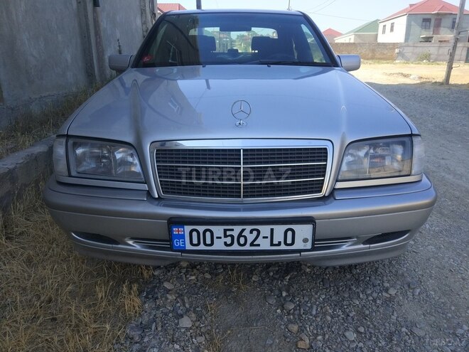 Mercedes C 220 1998, 290,000 km - 2.2 л - Zaqatala