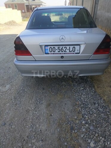 Mercedes C 220 1998, 290,000 km - 2.2 л - Zaqatala