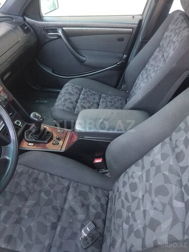 Mercedes C 220 1998, 290,000 km - 2.2 л - Zaqatala