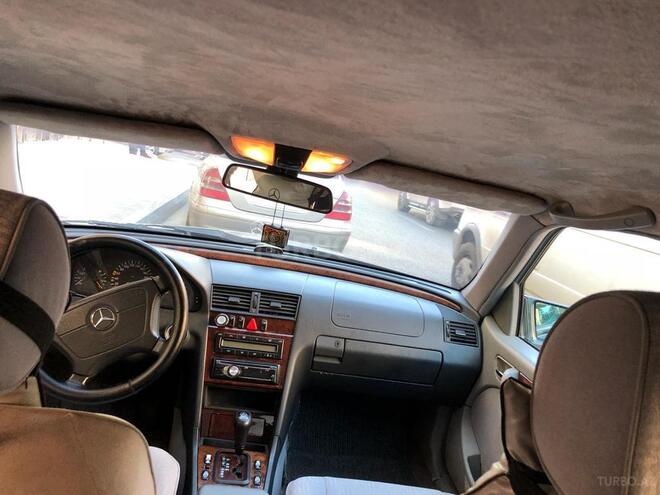 Mercedes C 240 1999, 284,164 km - 2.4 l - Bakı
