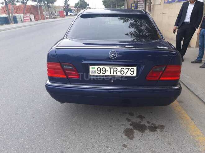 Mercedes E 200 1997, 300,000 km - 2.0 l - Bakı