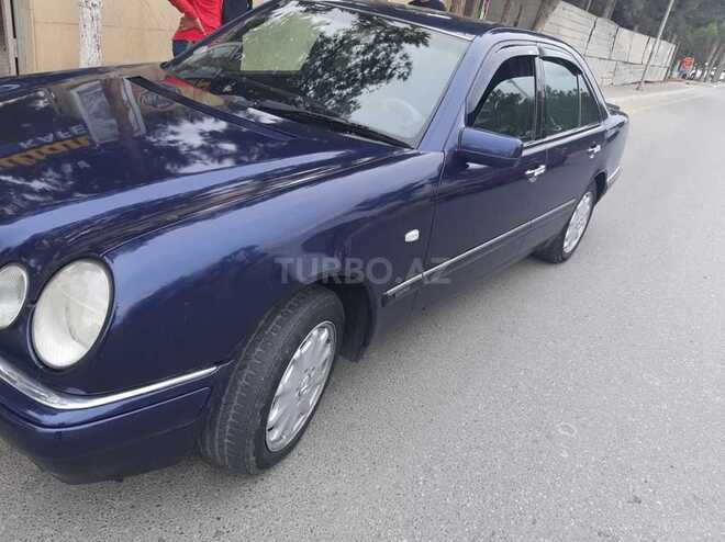 Mercedes E 200 1997, 300,000 km - 2.0 l - Bakı