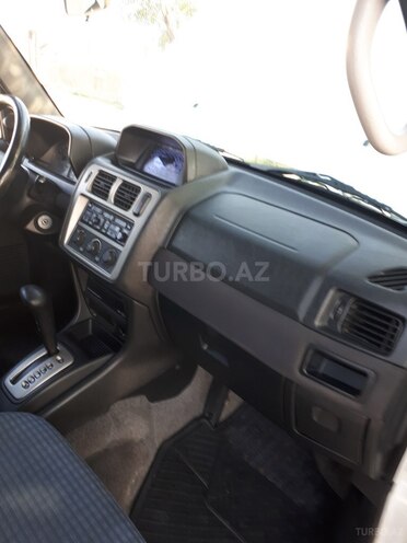 Mitsubishi Pajero io 2000, 239,000 km - 1.8 l - Bakı