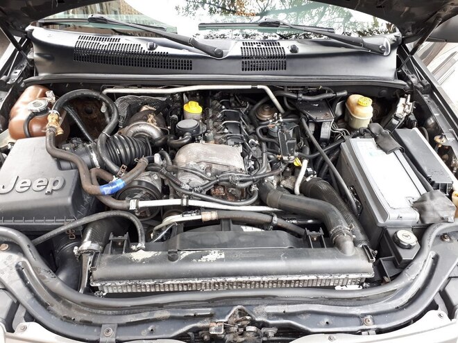 Jeep Grand Cherokee 2003, 327,425 km - 2.7 l - Beyləqan