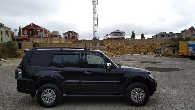 Mitsubishi Pajero 2012, 118,232 km - 3.0 l - Bakı