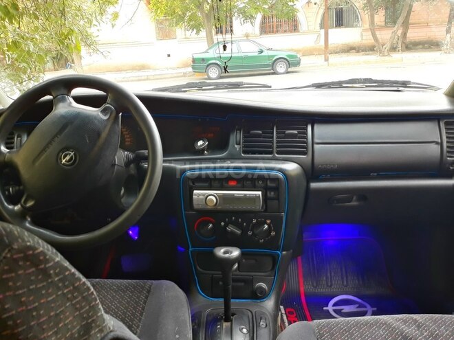 Opel Vectra 1996, 360,000 km - 2.0 l - Bakı