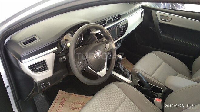 Toyota Corolla 2016, 32,000 km - 1.8 l - Sumqayıt