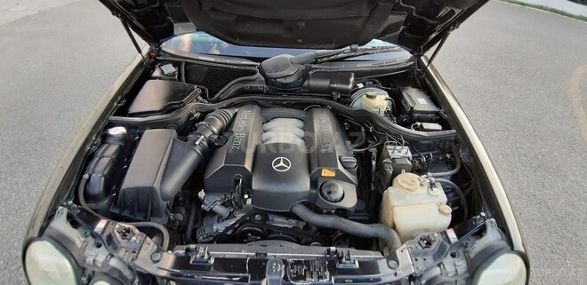Mercedes E 320 2001, 313,000 km - 3.2 l - Xaçmaz