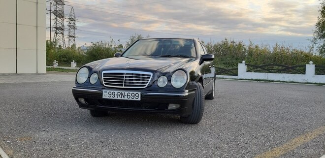 Mercedes E 320 2001, 313,000 km - 3.2 l - Xaçmaz