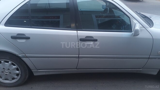 Mercedes C 200 1999, 265,000 km - 2.0 l - Bakı
