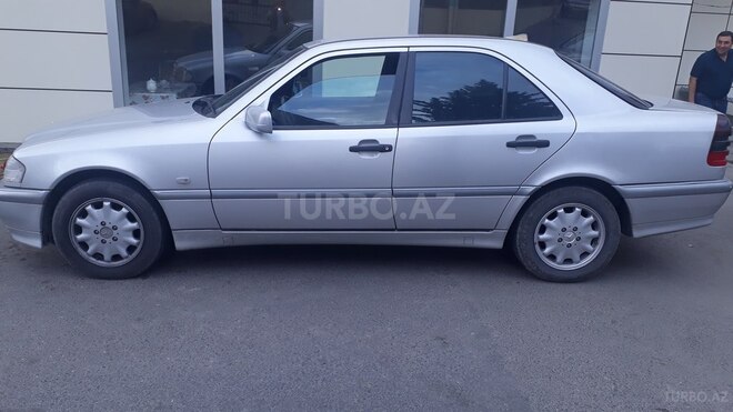 Mercedes C 200 1999, 265,000 km - 2.0 l - Bakı