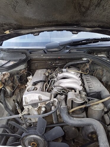 Mercedes  1994, 580,000 km - 2.0 l - Bakı