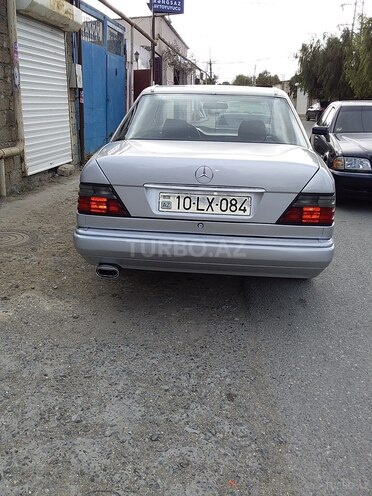 Mercedes  1994, 580,000 km - 2.0 l - Bakı