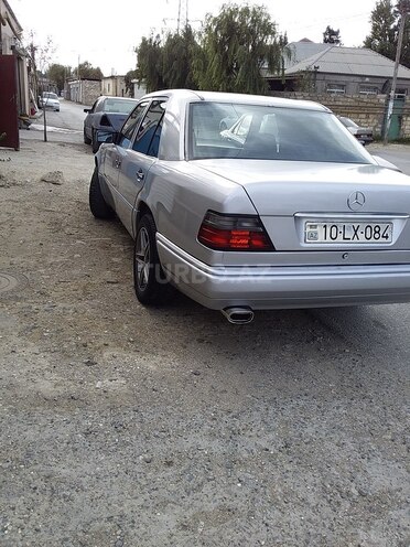 Mercedes  1994, 580,000 km - 2.0 l - Bakı