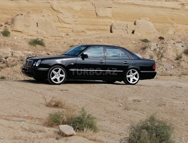Mercedes E 240 1998, 318,000 km - 2.4 l - Bakı