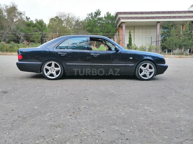 Mercedes E 240 1998, 318,000 km - 2.4 l - Bakı