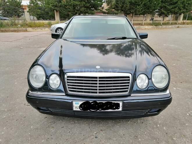 Mercedes E 240 1998, 318,000 km - 2.4 l - Bakı