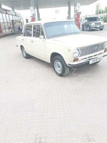 LADA (VAZ) 21011 1971, 885,570 km - 1.5 l - Salyan