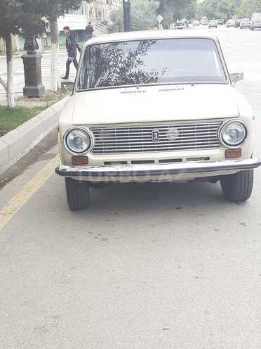 LADA (VAZ) 21011 1971, 885,570 km - 1.5 l - Salyan