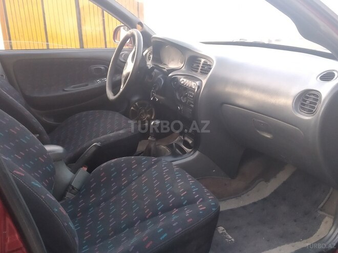 Hyundai Elantra 1998, 258,056 km - 2.0 l - Tovuz