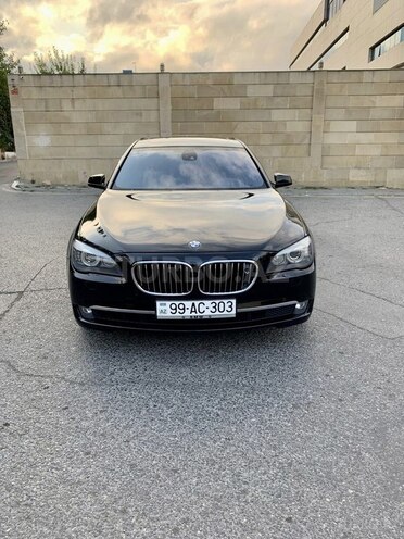 BMW 750 2010, 117,000 km - 4.4 л - Bakı