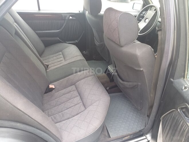 Mercedes E 200 1990, 522,339 km - 2.0 l - Bakı