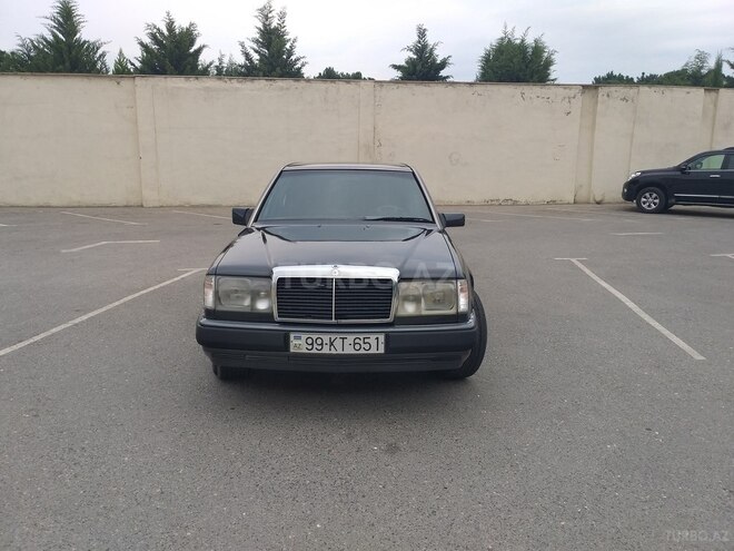 Mercedes E 200 1990, 522,339 km - 2.0 l - Bakı