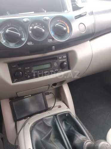 Mitsubishi L200 2011, 250,000 km - 2.5 l - Bakı