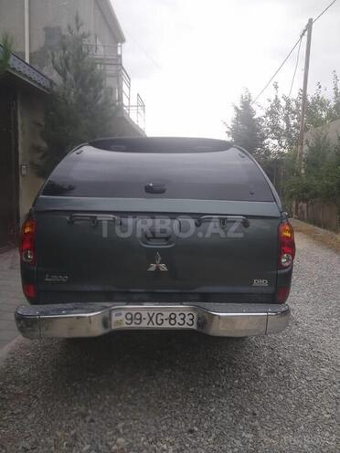 Mitsubishi L200 2011, 250,000 km - 2.5 l - Bakı