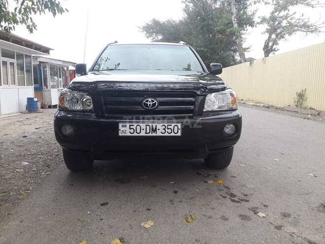 Toyota Highlander 2003, 211,000 km - 2.4 л - Xudat