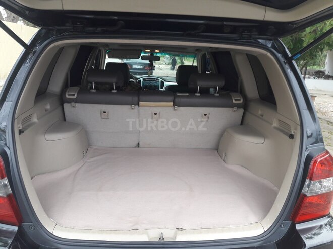 Toyota Highlander 2003, 211,000 km - 2.4 л - Xudat