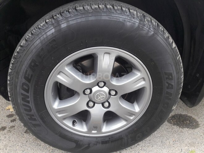 Toyota Highlander 2003, 211,000 km - 2.4 л - Xudat