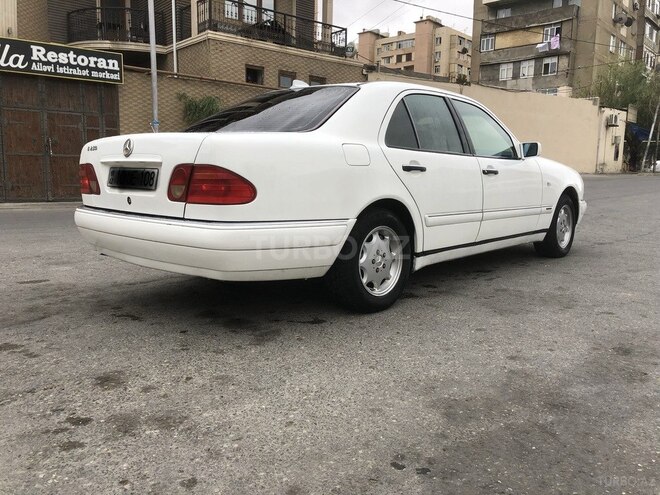 Mercedes E 230 1996, 230,323 km - 2.3 l - Bakı