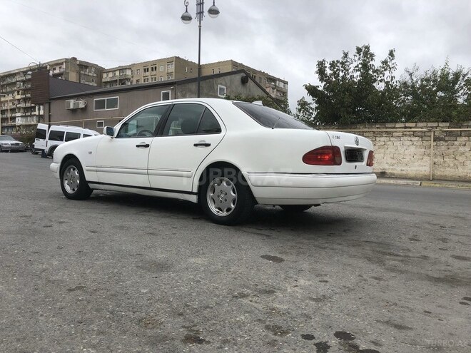 Mercedes E 230 1996, 230,323 km - 2.3 l - Bakı