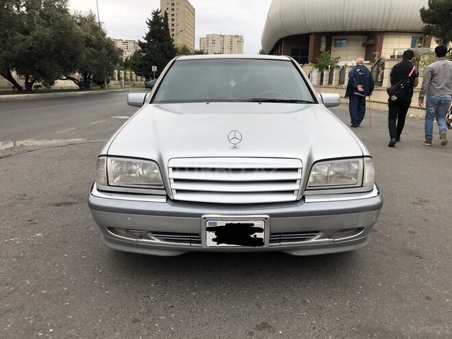 Mercedes C 240 1998, 220,000 km - 2.4 l - Bakı