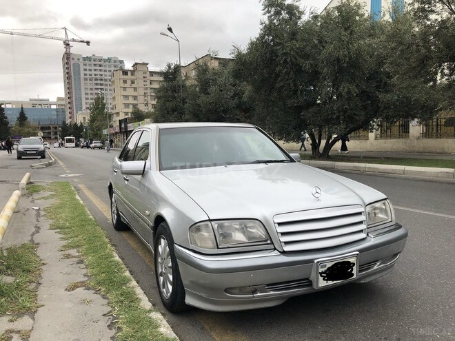 Mercedes C 240 1998, 220,000 km - 2.4 l - Bakı