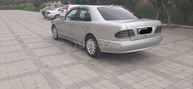 Mercedes E 220 2000, 409,000 km - 2.2 l - Xırdalan
